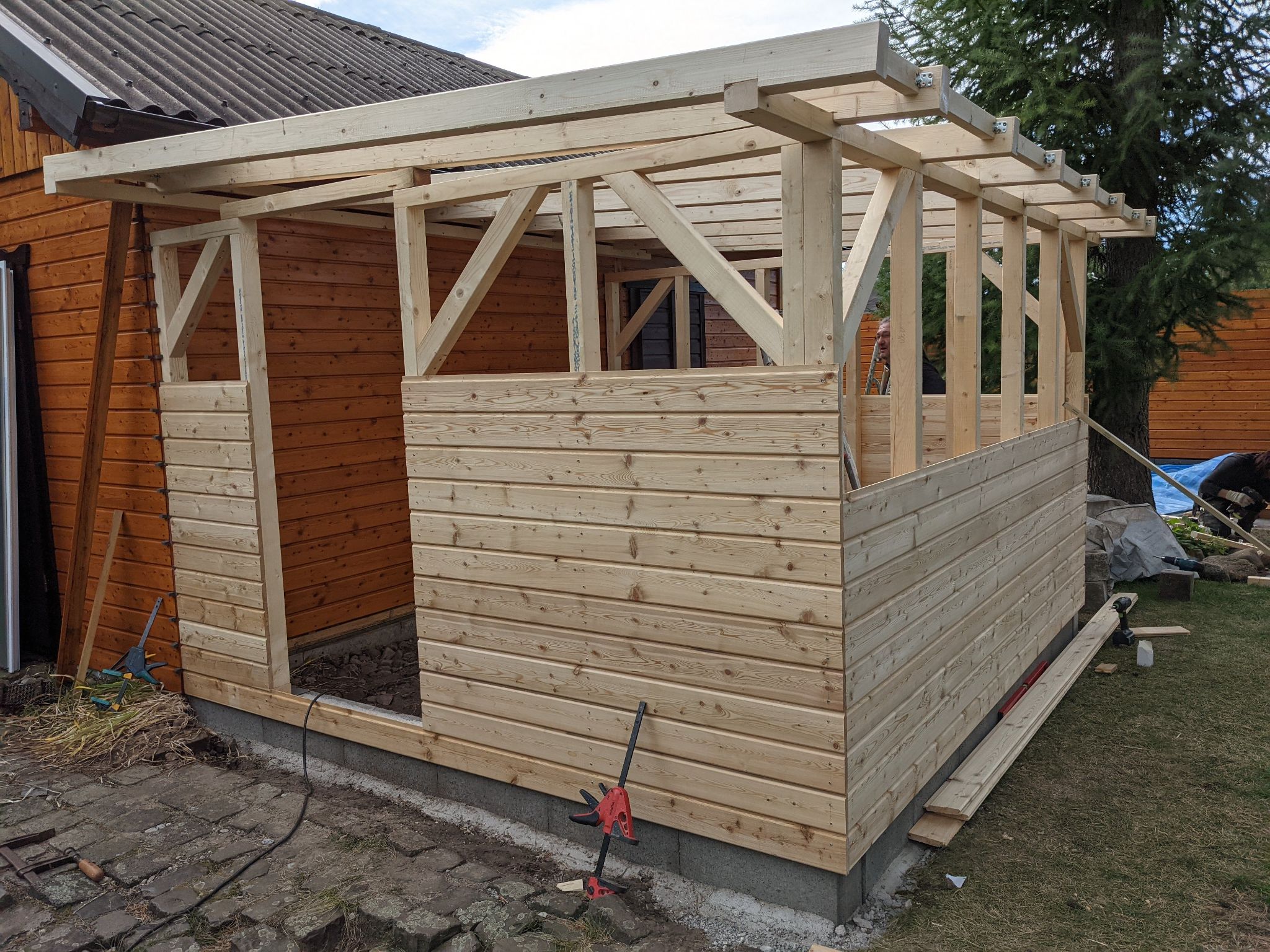 Carports und Anbauten